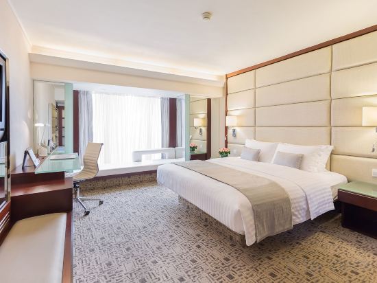 Regal Kowloon Hotel Room Type - Deluxe Room