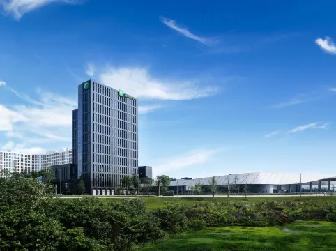 成都秦皇假日酒店（西博城店）