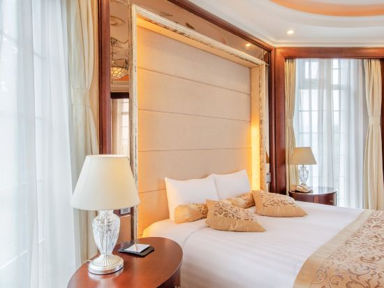 Renji Hotel Room Type - Forest View Deluxe Suite