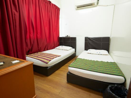 OYO 90838 Ros Heritage Motel Room Type - Deluxe Twin Room With Shared Bathroom