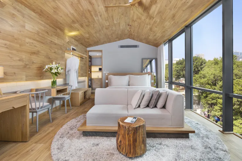 Fusion Suites Saigon