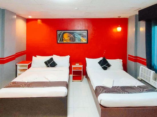 RedDoorz @ Hotel Dian Aparri Room Type - RedDoorz Superior Twin Room
