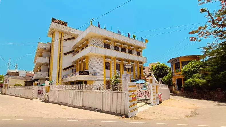 Hotel Vijay Deluxe