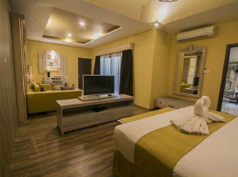 Flamingo Dewata Pool Villa Room Type - One Bedroom Royal Pool Villa