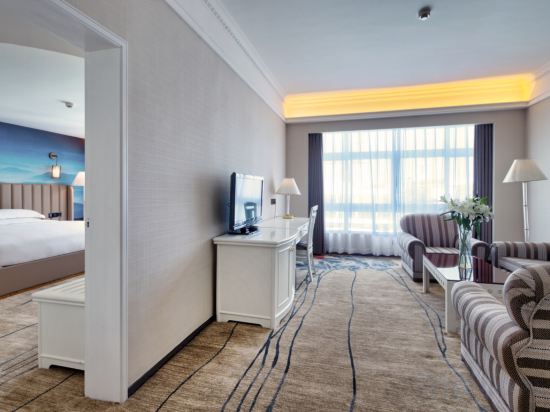 Zengcheng Hotel Room Type - Business Suite