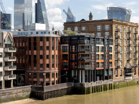 洛克布羅肯碼頭酒店