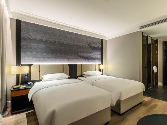 N31 Hotel Beijing Room Type - Fresh Air Twin Room (Smart Guest Control + King Koil Mattress + TV Projection)