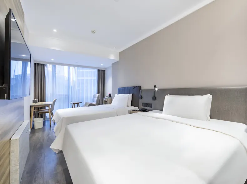 HanTing Premium Hotel (Shanghai Zhongshan Park Yan'an Road)