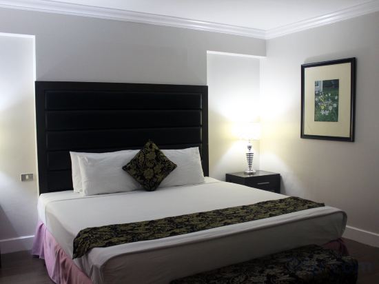 Fiesta Garden Hotel Room Type - Executive Suite