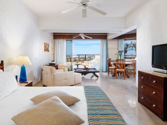 Coral Beach Hotel and Resort Room Type - Superior Studio, Sea View