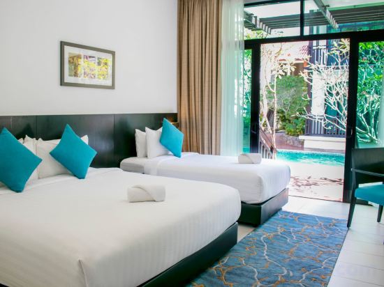 Espira Kinrara Room Type - Premier Pool View Room