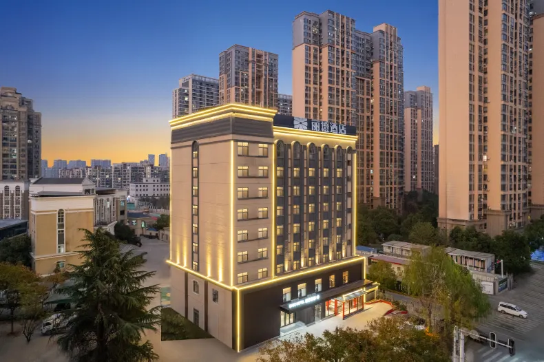 Ease Hotel Zhi (Wuhan University of Technology South Lake Baigang City)