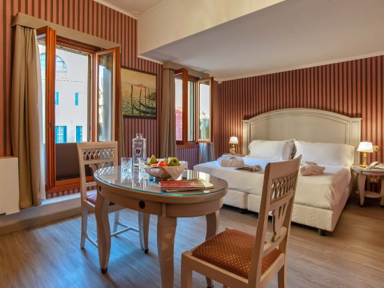 Hotel La Fenice Et Des Artistes Room Type - Comfort Double Room