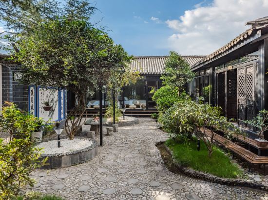 Others 2, Shenjun Chinese Inn (Weishan Ancient City Xinggong Tower), Dali Bai