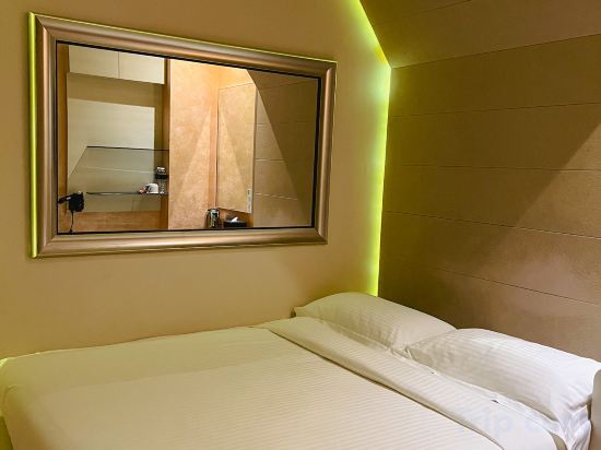 Fragrance Hotel - Viva Room Type - Standard Double Room