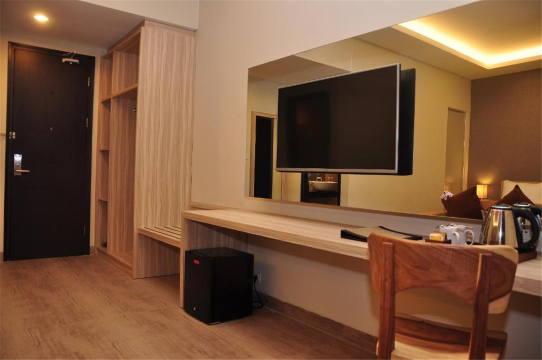 Photo 12
