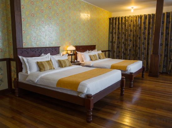 Las Casas Filipinas de Acuzar Room Type - Premium Room for 4