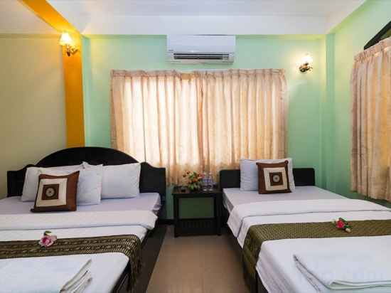 Happy Zone Hostel Room Type - Standard Twin Room