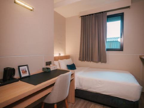 56 Hotel Room Type - Triple Room
