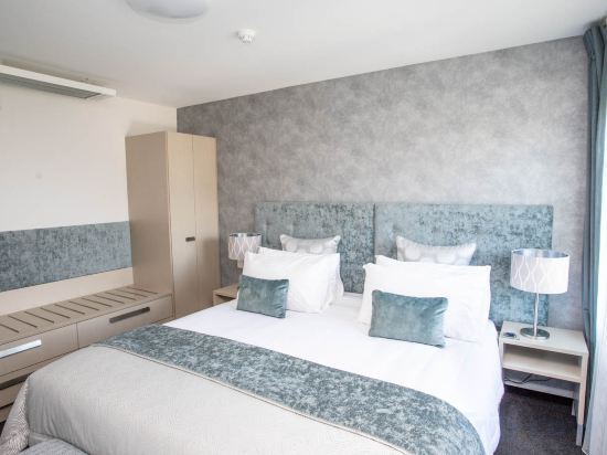 Radfords on the Lake Room Type - Superior One Bedroom Suite - Upper Floor 