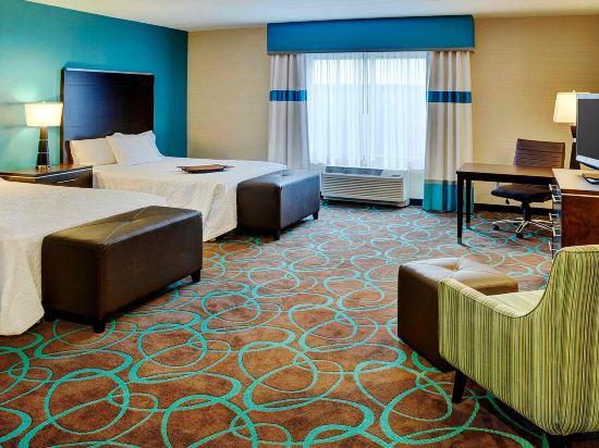 Hampton Inn by Hilton Winnipeg Airport/Polo Park, MB, Canada - Tap to explore photos