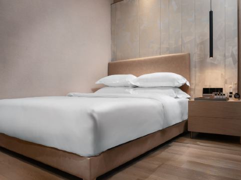 SF HOTEL Room Type - Premium Room
