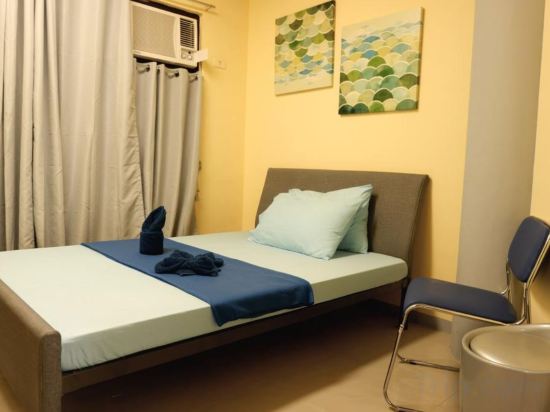 Transit Point Hostel Mactan Cebu Room Type - Deluxe Room