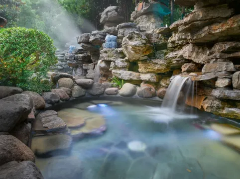 Scholars Shushan Hot Springs Resort