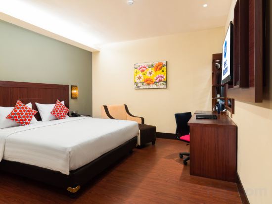 Best Western Senayan Room Type - 1 Double Bed, Nonsmoking, Deluxe Room, No Window In Room Best Western Senayan Room Type - 1 Double Bed, Nonsmoking, Deluxe Room, No Window In Room