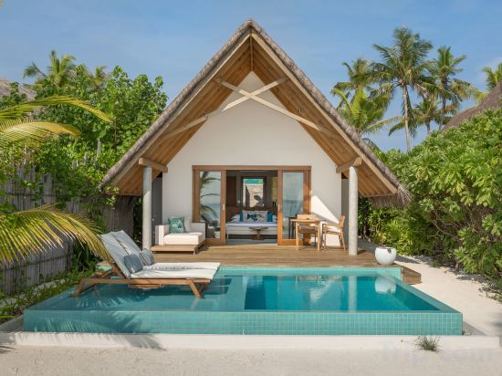 Fushifaru Maldives - Tap to explore photos