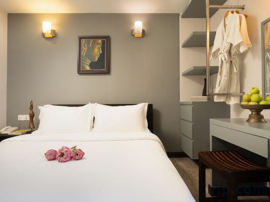 F L G Hotel Room Type - Superior Double Room