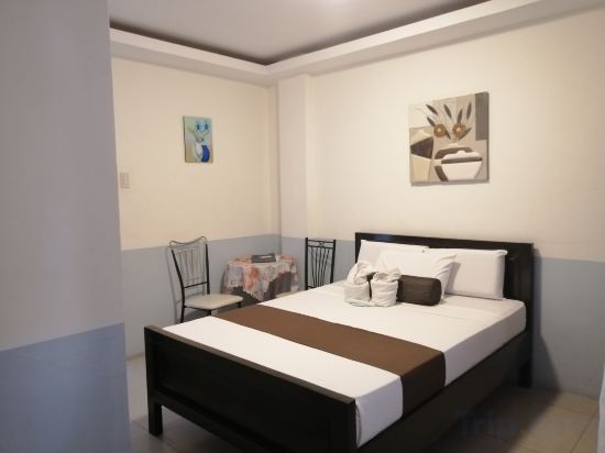 RedDoorz @ Bansud Oriental Mindoro Room Type - Deluxe Room