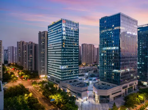 โรงแรมบอรแมน (จัตุรัสด้านตะวันออก สถานีรถไฟตะวันตก จี่หนาน)