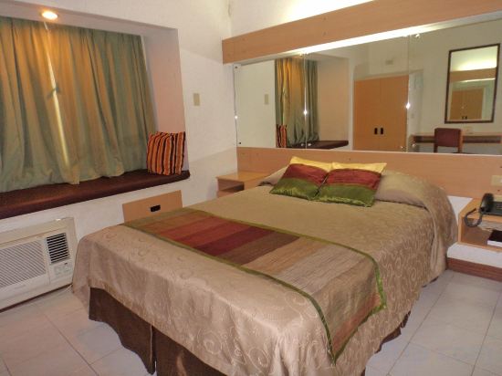 Filipiniana Hotel Calapan - Tap to explore photos