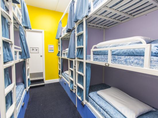 Smart Russell Square Hostel Room Type - Single Bed in 9-Bed Female Dormitory with Private Bathroom (18-45 Years)