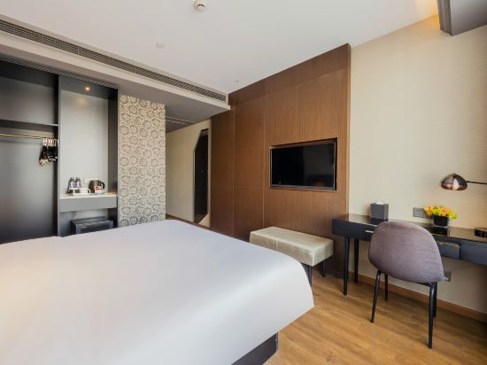 Yitel Premium (Shanghai New International Expo Center Expo Garden) Room Type - Business Big Bed Room