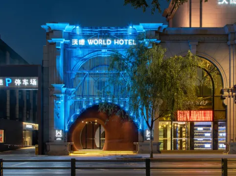 world Hotel