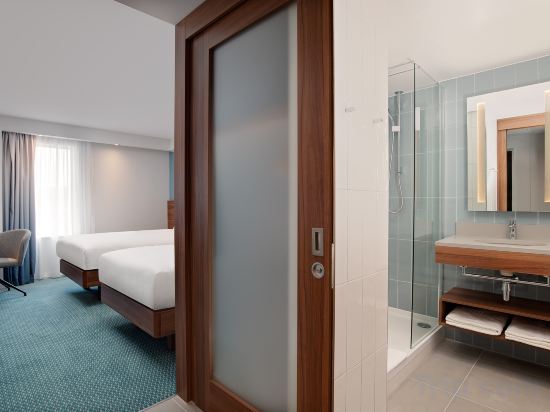 Hampton by Hilton Canterbury - Tap to explore photos