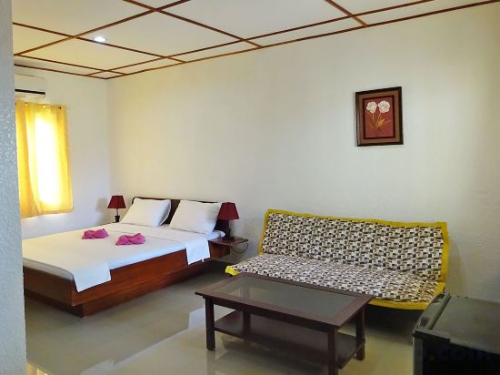 Bohol Sunside Resort Room Type - Studio Type Room