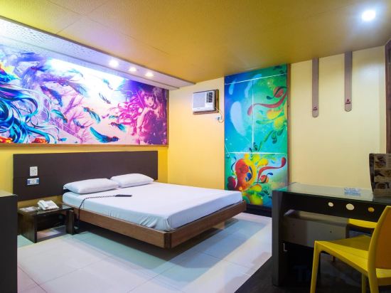 Hotel Dream World Las Pinas Room Type - Mini Suite