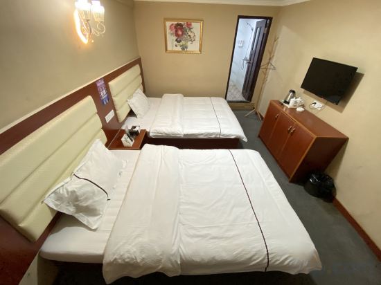 Xianghuatian Hotel Room Type - Business Twin Room