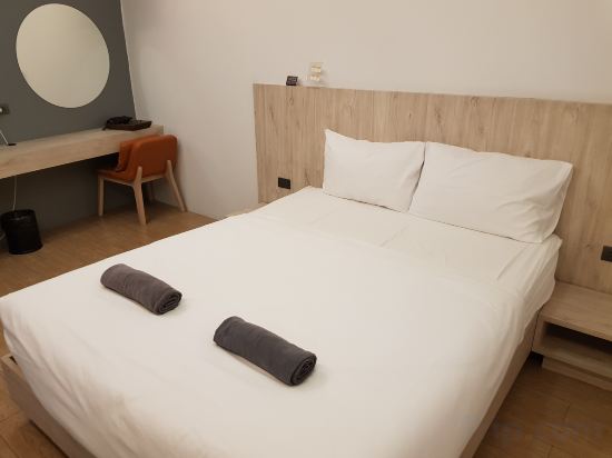 Super OYO 426 All Day Hostel at Sukhmvit Room Type - Standard Double Bed