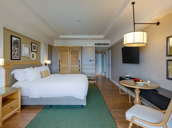 Dusit Thani Hua Hin Hotel - Tap to explore photos