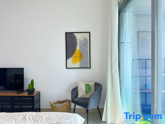 Luxury Studio w/ BoHo Design and Balcony for 4 Pax
