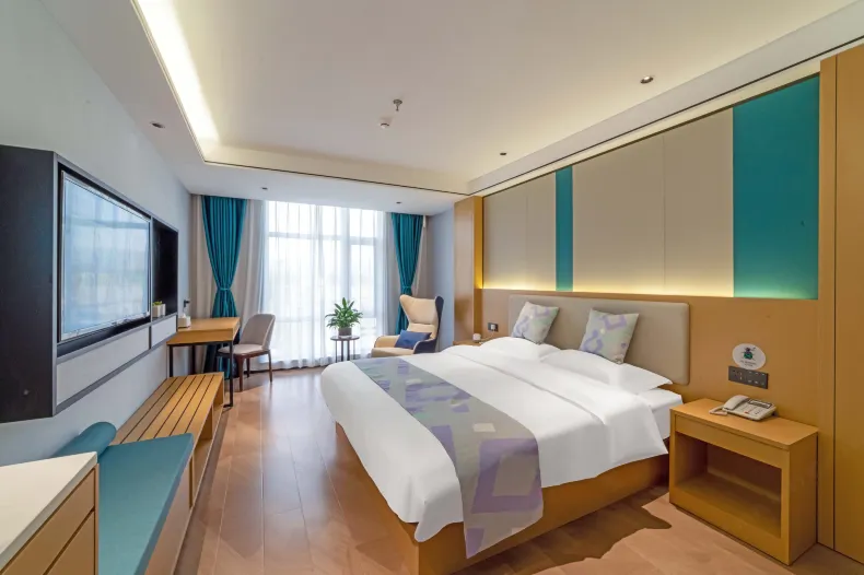 輕住·悅享飯店（灞橋洪慶地鐵站店）