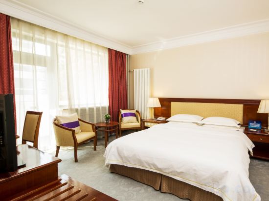 Dong Fang Hotel Room Type - Family Room
