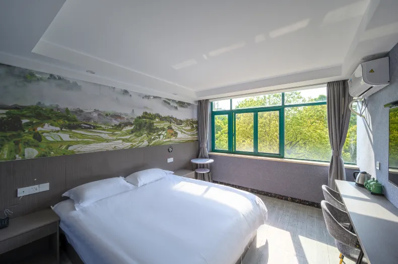 Yisu Qingju Hotel (Yuyao Wucaicheng Store)