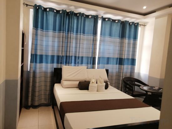 RedDoorz @ Bansud Oriental Mindoro Room Type - Suite