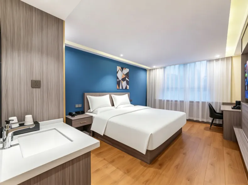 Homeinn Superior Hotel (Taiyuan Liu Xiang/Bell Tower Street)