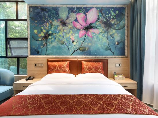 BLOSSOM hotel